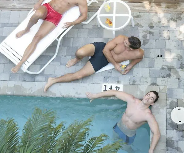 Beach hotel: Pineapple Point Guesthouse & Resort - Gay Men'S Resort